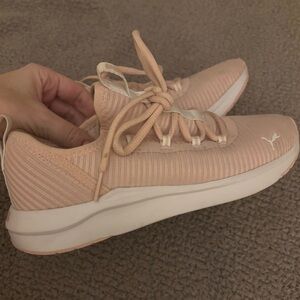Puma EUC Women's Pink Athletic Shoes